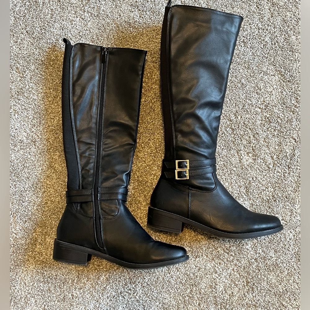 Black fleece lined leather boots